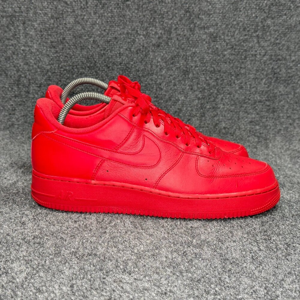 Nike Air Force 1 Low Shoes Men's Size 10.5 Triple Red Leather Retro Athletic